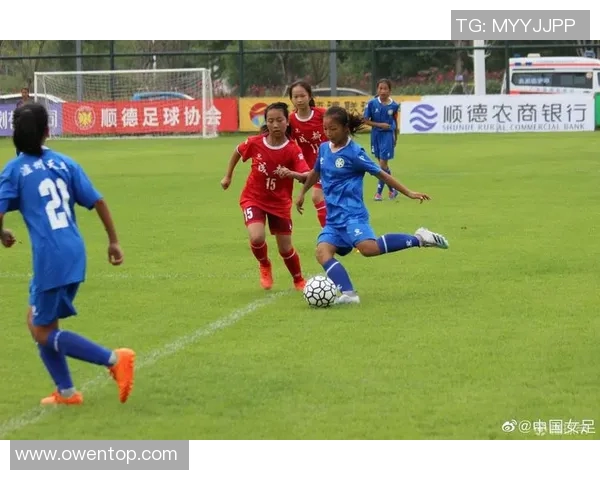 足球助教的角色与发展探讨如何提升青少年足球训练效果