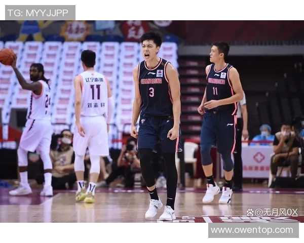 广东新星崛起不逊胡明轩徐杰打爆上海队的第三核心正式亮相